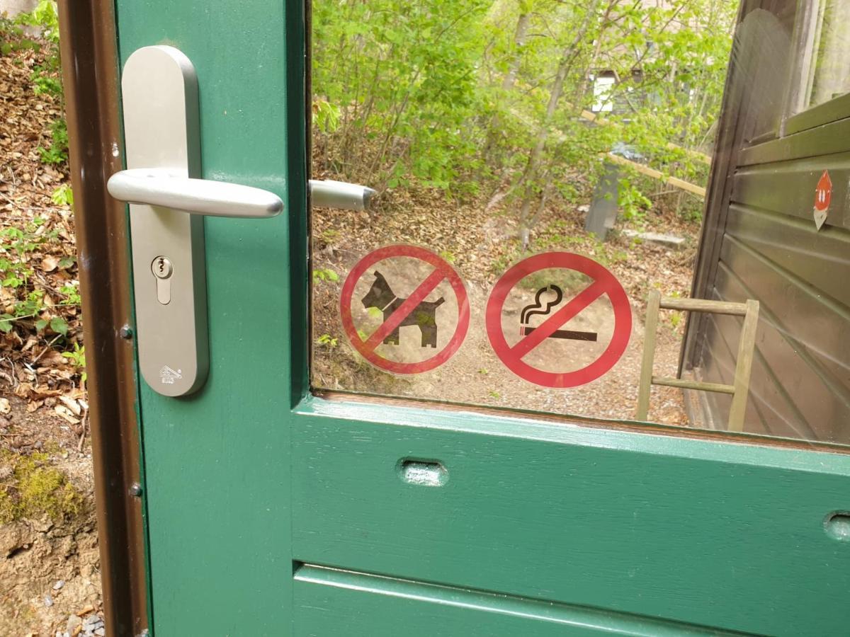Boshuisje Durbuy Met Zwembad Op Het Park Extérieur photo